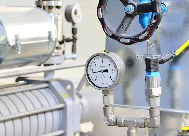 �|(zh��)������Ӌ(Mass Flow Meter)�Y(ji��)��(g��u)��ԭ����B